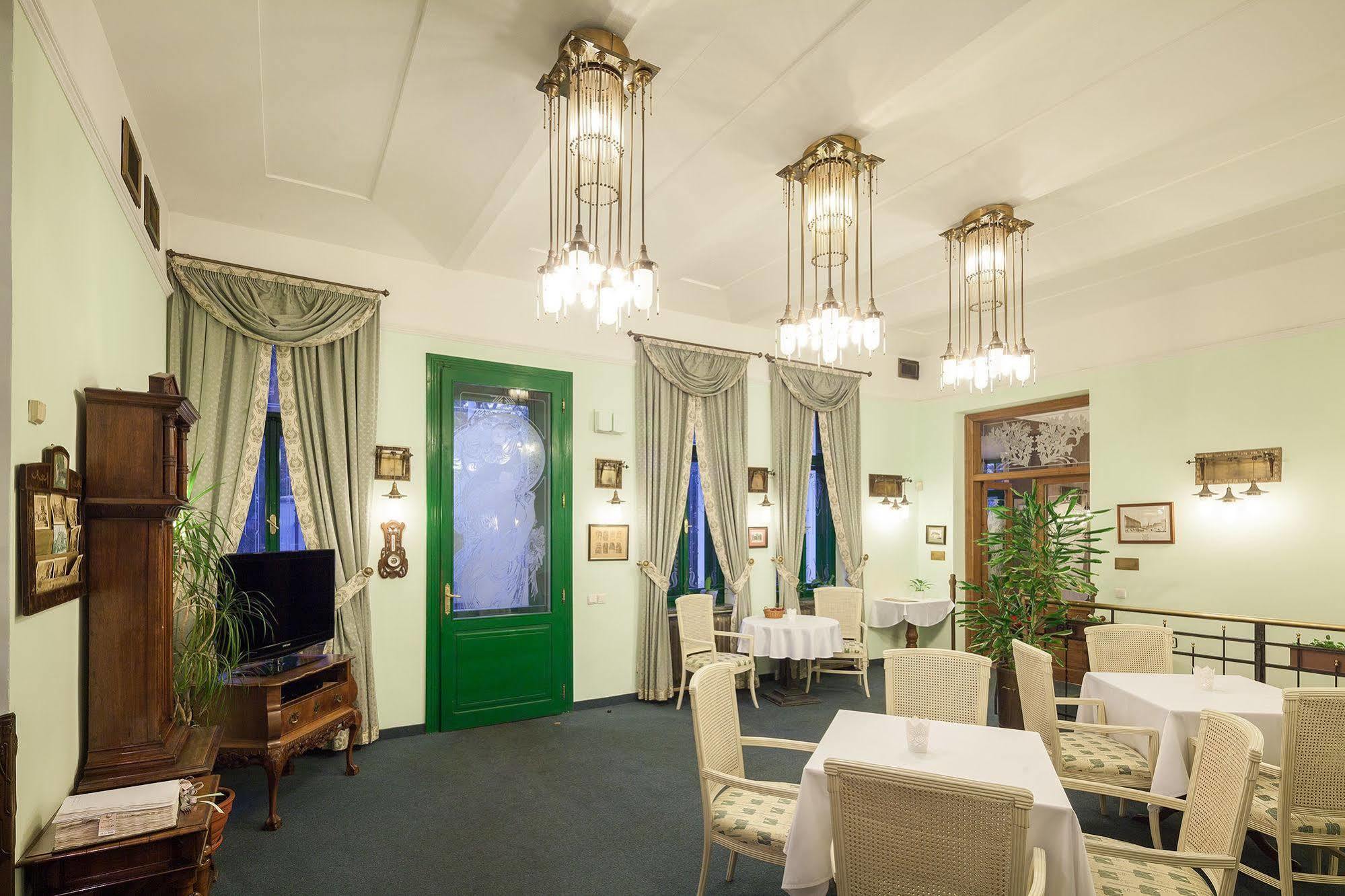 Villa Voyta Prague Exterior photo